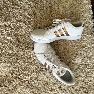Women’s Adidas shoes